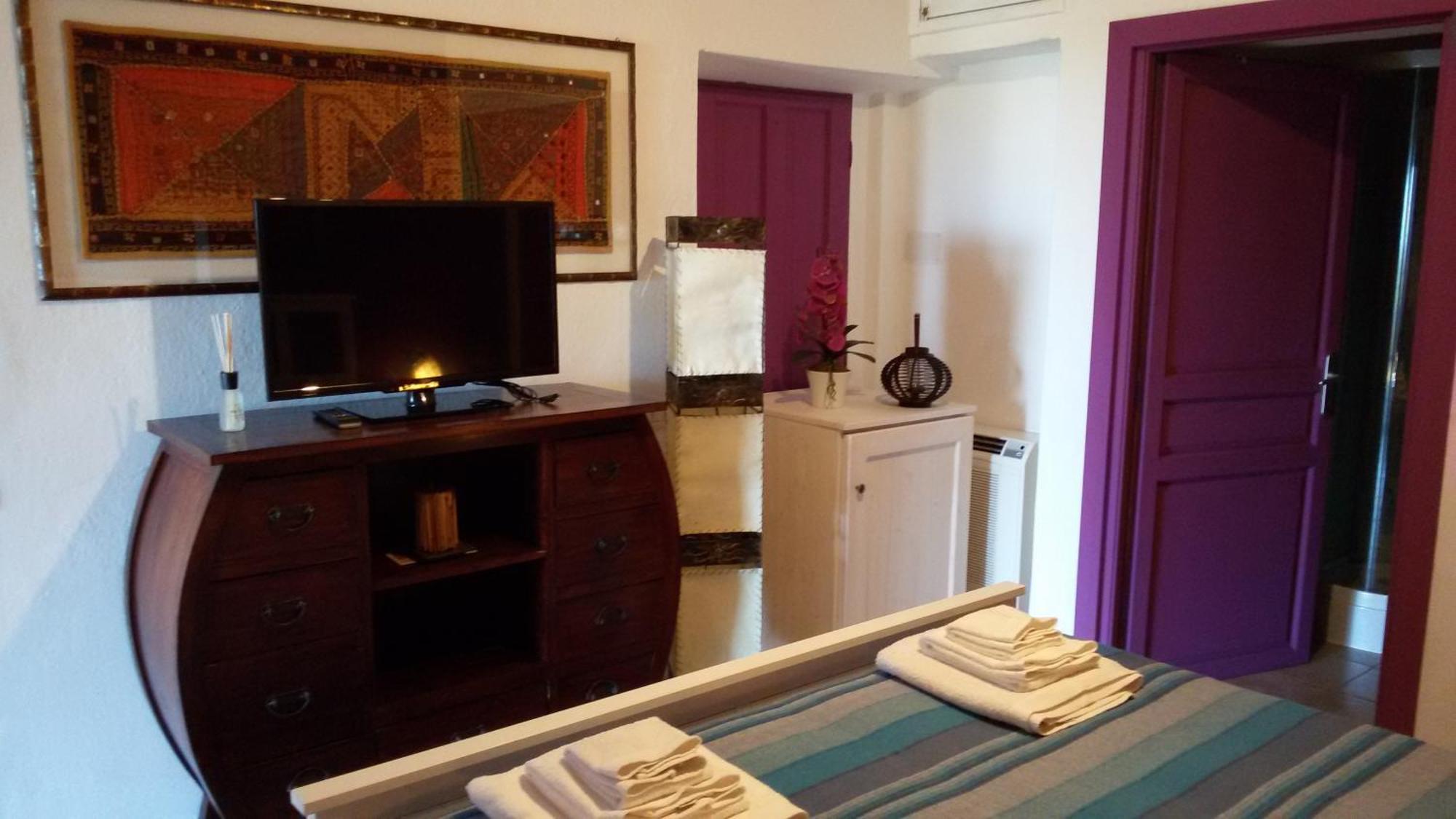 Soleesale Appartamenti E Camere Per Vacanza بولا الغرفة الصورة